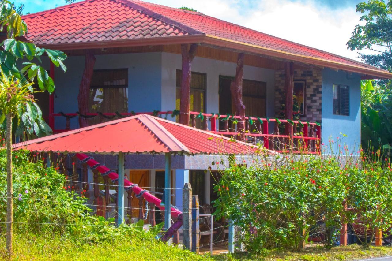 Cabinas Cascada Rio Celeste Bijagua de Upala Exterior foto